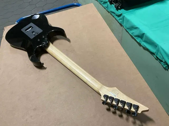 Ibanez prestige gitaar - afbeelding 8 van  9