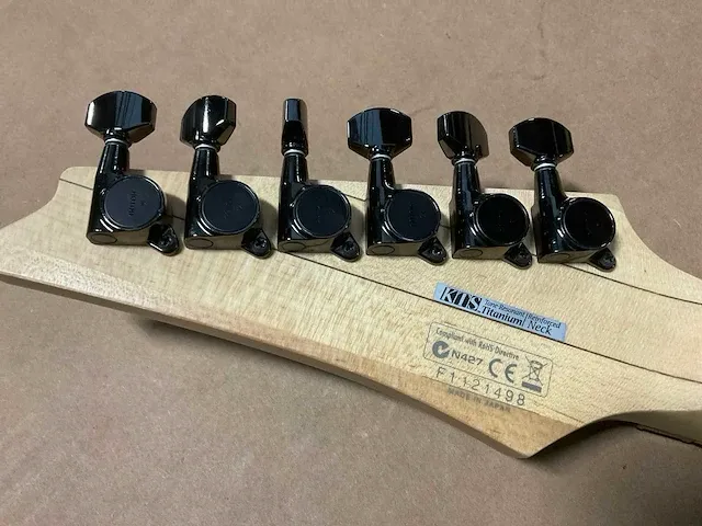 Ibanez prestige gitaar - afbeelding 4 van  9