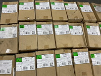 Ibc - doos met 100 stuks torx 40 bouten m8 x 16 (20x) - afbeelding 1 van  5