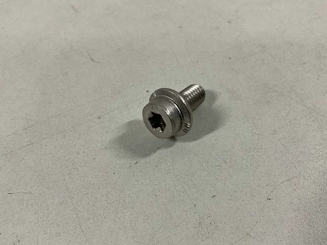 Ibc - doos met 100 stuks torx 40 bouten voorzien van borgtandflens m8 x 16 (10x) - afbeelding 5 van  5