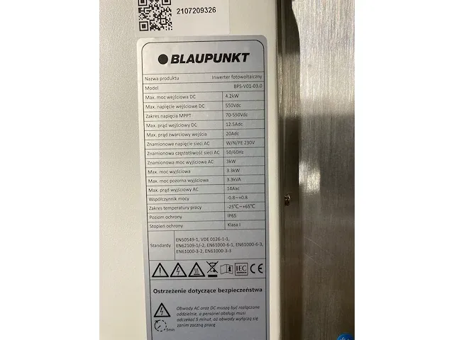 Ibc - monosol 355 os9-hc - set van 10 full black ibc (355 wp) zonnepanelen en 1 blaupunkt bps-v01-03.0 omvormer (1-fase) - afbeelding 9 van  9