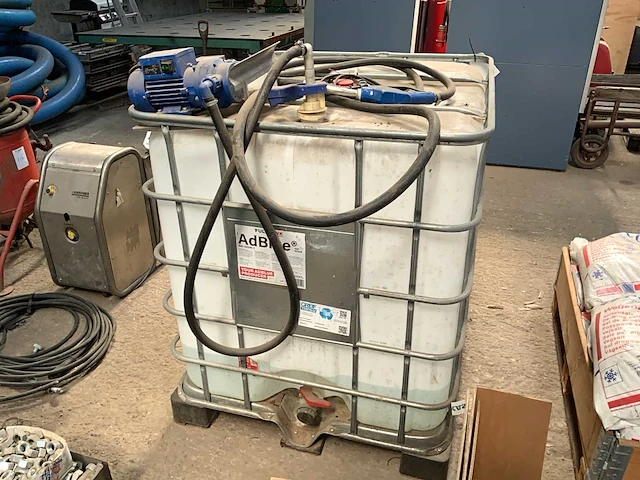 Ibc ad blue container - afbeelding 1 van  5