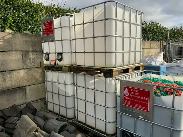 Ibc container (4x) - afbeelding 1 van  4