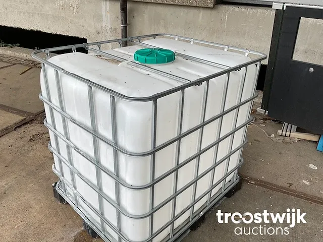 Ibc container - afbeelding 1 van  3