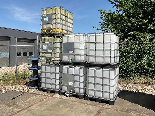 Ibc opslagtank (1000ltr) (7x) - afbeelding 1 van  9