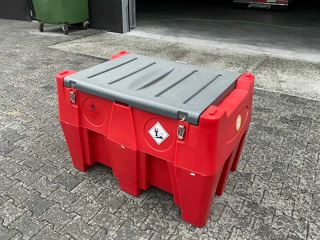 Ibc tank 450ltr. met brandstofpomp - afbeelding 1 van  12