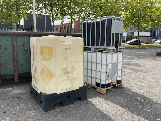 Ibc vat divers (3x) - afbeelding 1 van  5
