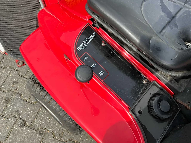 Ibea - vision - ride on lawn mower - 2006 - afbeelding 2 van  14