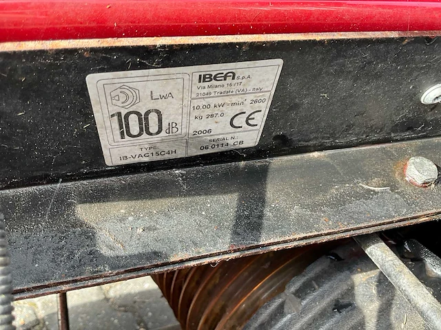 Ibea - vision - ride on lawn mower - 2006 - afbeelding 3 van  14