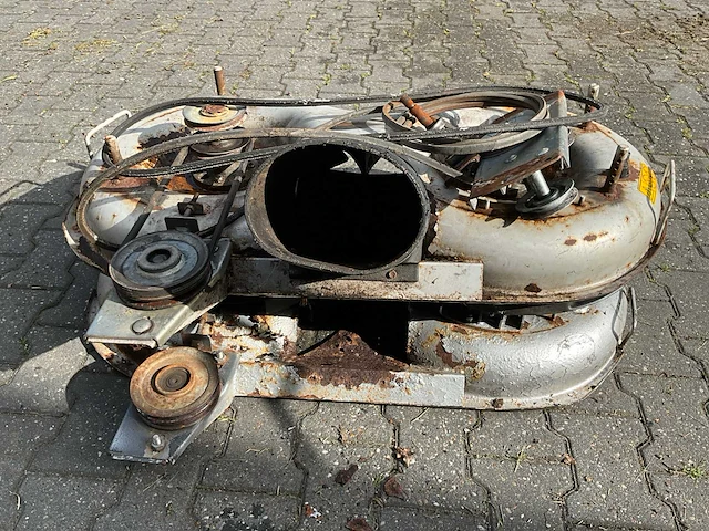 Ibea - vision - ride on lawn mower - 2006 - afbeelding 6 van  14