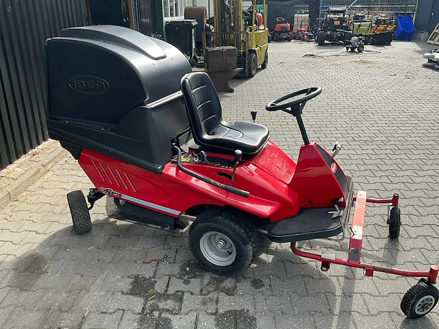 Ibea - vision - ride on lawn mower - 2006 - afbeelding 10 van  14
