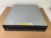 Ibm (24c) 21x 900 gb sas(huc109090css600) - 1x 900 gb sas(st900mm006) disk array enclosure - afbeelding 10 van  17