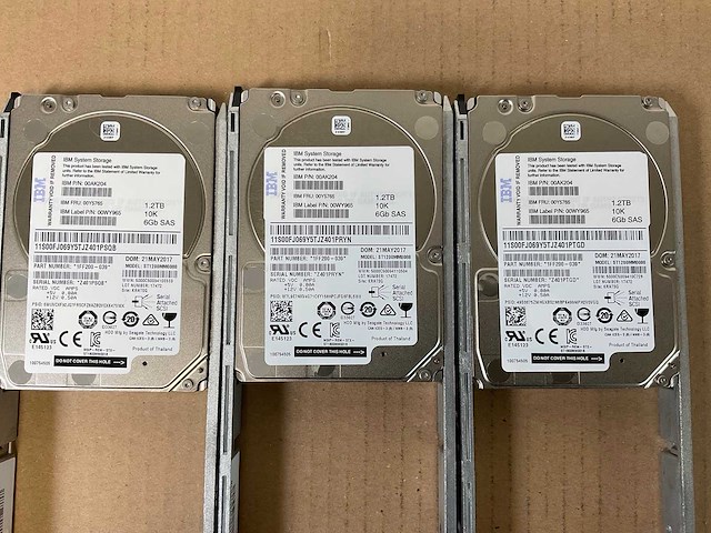 Ibm (24e) 18x 1.2 tb sas(st1200mm0088) disk array enclosure - afbeelding 5 van  15