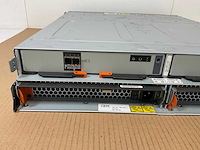 Ibm (24e) 18x 900 gb sas(huc109090css600) - 6x 900 gb sas(st900mm0006) disk array enclosure - afbeelding 16 van  18