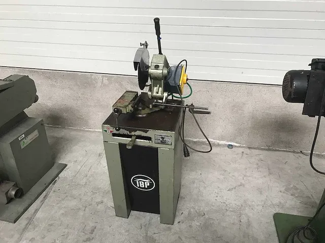 Ibp - bruin 250 - diverse zaagmachines - afbeelding 1 van  4