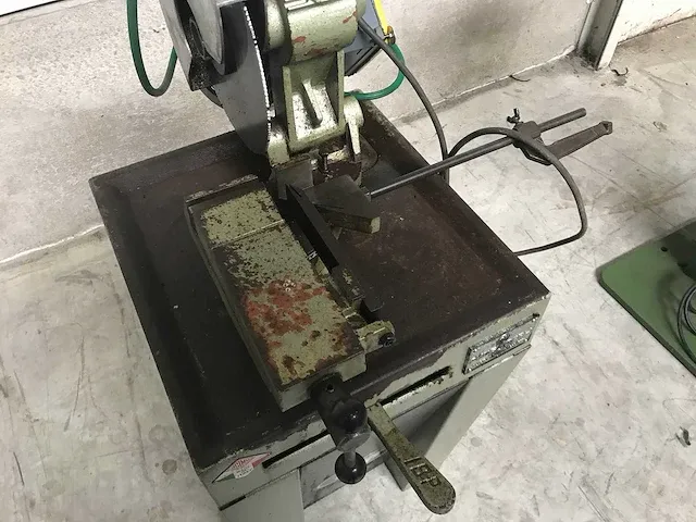 Ibp - bruin 250 - diverse zaagmachines - afbeelding 4 van  4