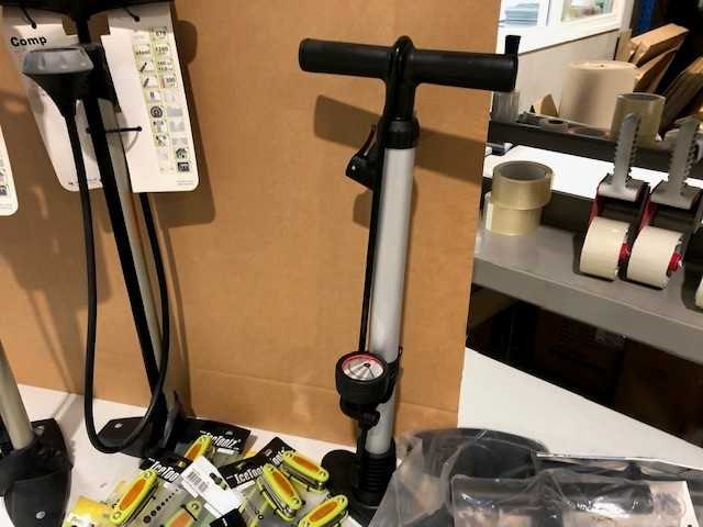 Ice toolz - fietspomp en fietstool (23x) - afbeelding 5 van  6