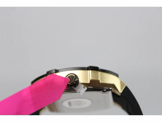 Ice watch ice boliday dameshorloge met siliconen band zwart/gold - afbeelding 3 van  3