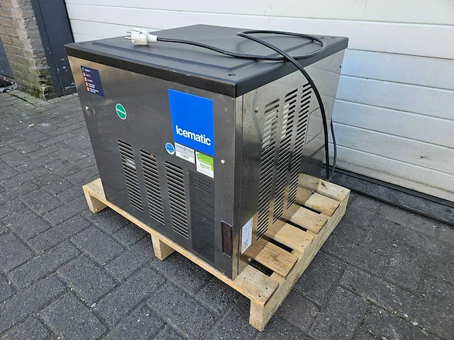 Icematic - f120 - ijsblokjesmachine - afbeelding 3 van  4