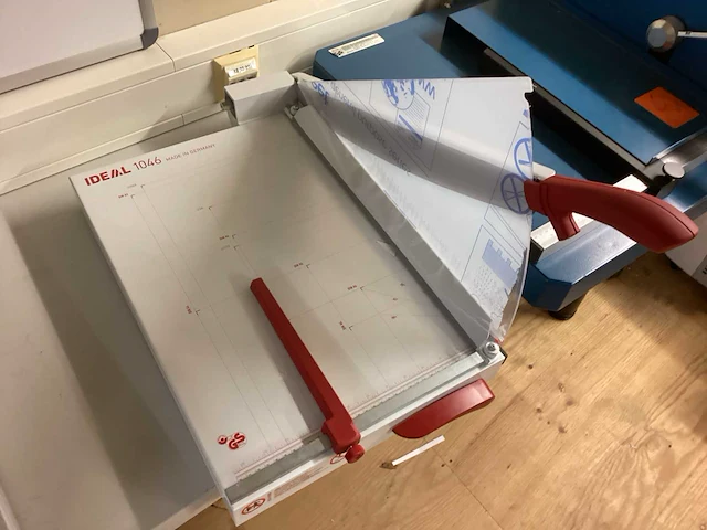 Ideal 1046 snijmachine - afbeelding 3 van  5