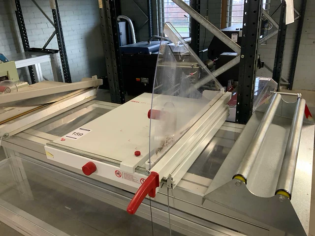 Ideal 1071 papiersnijmachine - afbeelding 1 van  3
