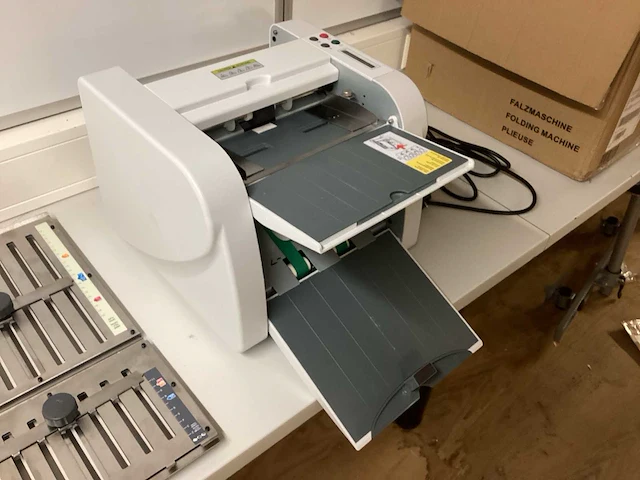 Ideal 8306 vouwmachine - afbeelding 5 van  9