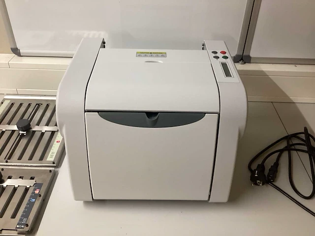 Ideal 8306 vouwmachine - afbeelding 6 van  9