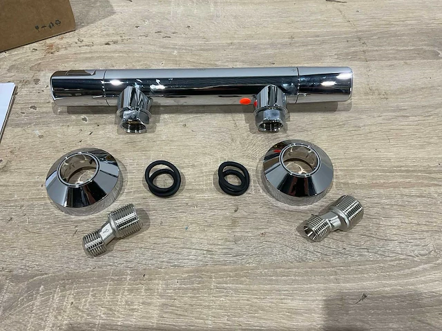 Ideal standard badkamer kraan (5x) - afbeelding 5 van  8