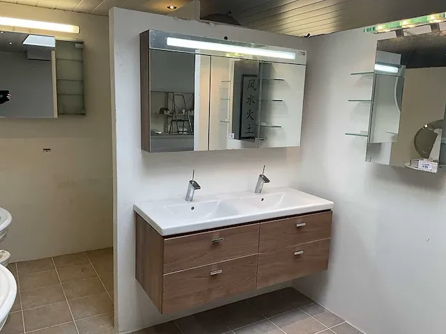 Ideal standard badkamermeubelset - afbeelding 1 van  10