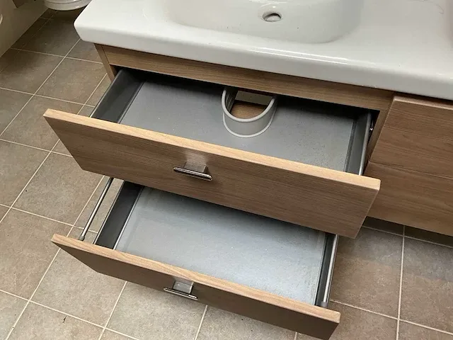 Ideal standard badkamermeubelset - afbeelding 7 van  10