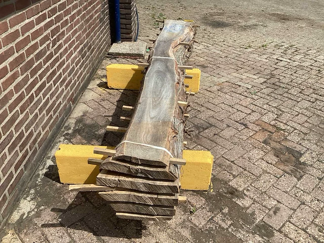 Iep - 2018 gezaagd 380 x 390 x 2580 mm - schaaldeel (6x) - afbeelding 4 van  6