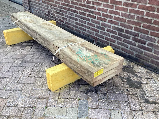 Iepen - 2018 gezaagd 170 x 440 x 2400 mm - schaaldeel (3x) - afbeelding 1 van  6