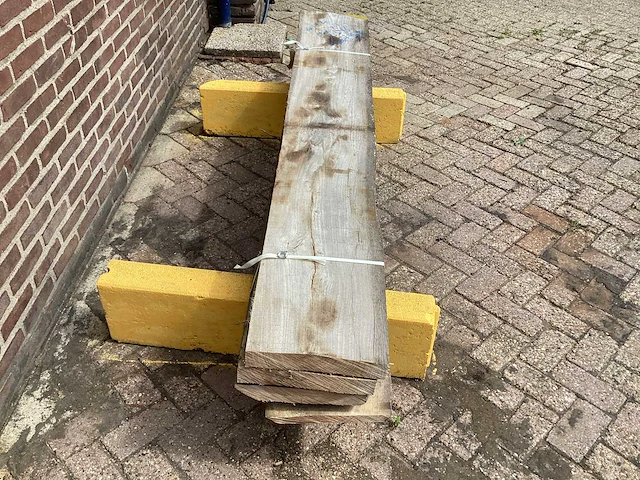 Iepen - 2018 gezaagd 250 x 350 x 2330 mm - schaaldeel (3x) - afbeelding 4 van  6