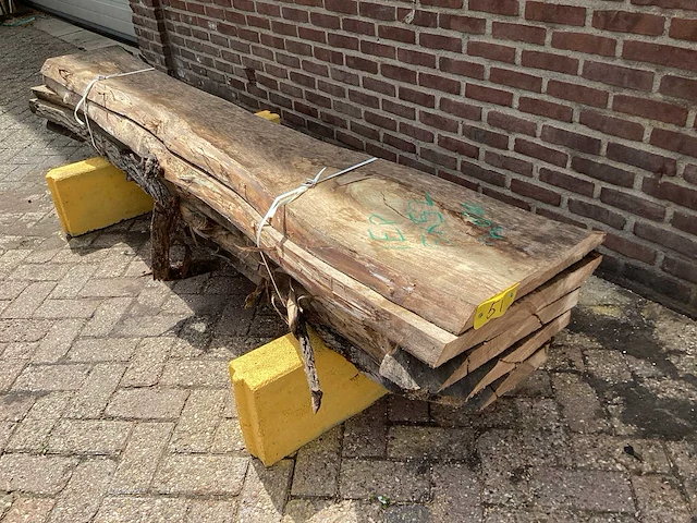 Iepen - 2022 gezaagd 300 x 460 x 2420 mm - schaaldeel (5x) - afbeelding 1 van  6