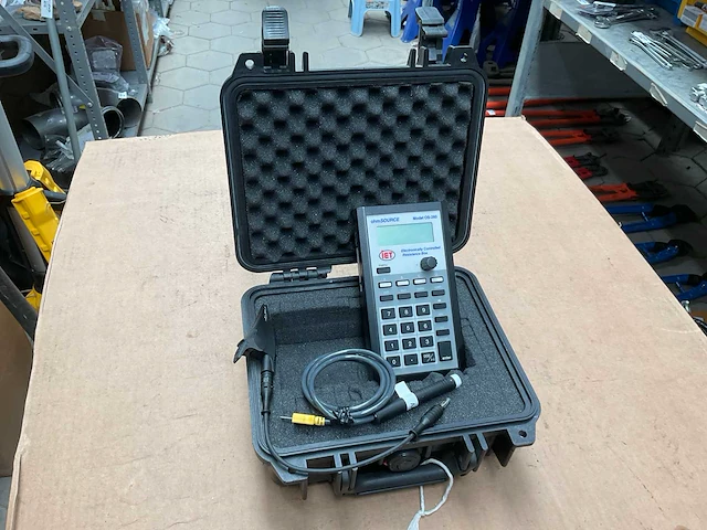Iet os-260 ohm source - afbeelding 1 van  4