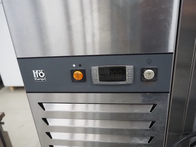 Ifo - afbeelding 7 van  9