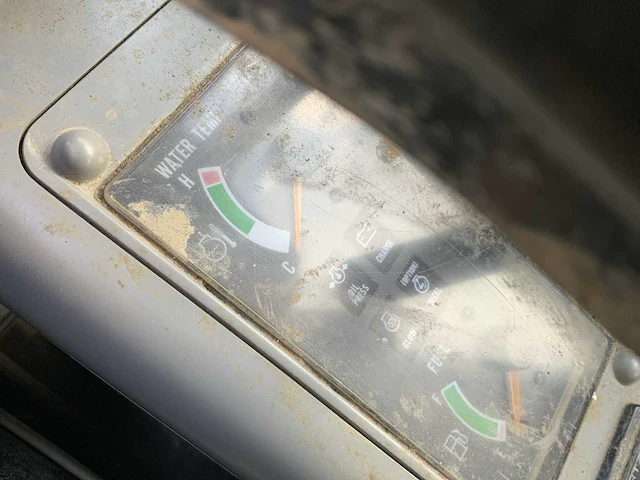Ihi 30vx rupsgraafmachine - afbeelding 15 van  33