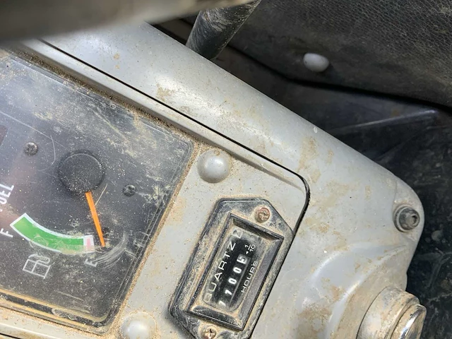 Ihi 30vx rupsgraafmachine - afbeelding 16 van  33