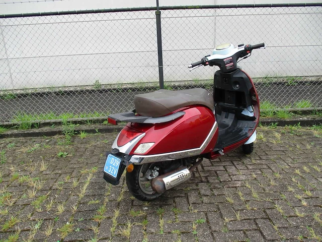 Iico - snorscooter - florence - scooter - afbeelding 6 van  9