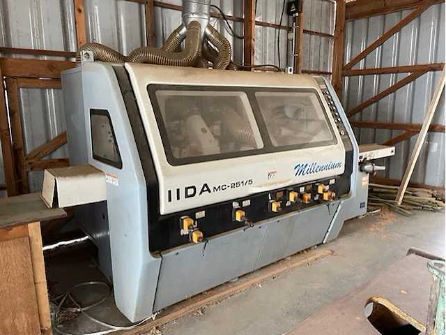 Iida - 2003 - mc251/5 - vierzijdige profileer- en schaafmachine - afbeelding 1 van  3
