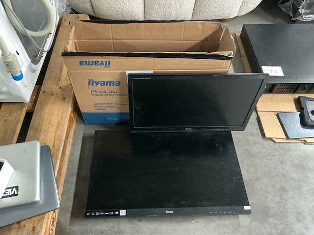 Iiyama diverse monitor (4x) - afbeelding 1 van  9