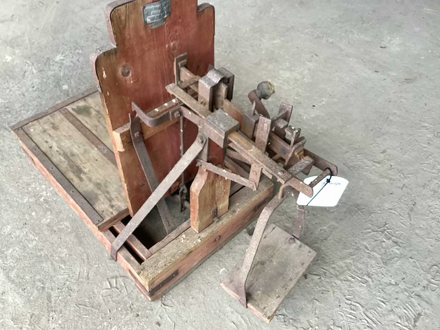Ijkwezen 2 13 d antieke weegschaal - afbeelding 5 van  5