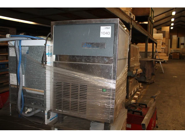 Ijsblokjesmachine elite bbe45. afmeting 50 x 58 x 78 cm. - afbeelding 1 van  2