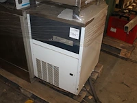 Ijsblokjesmachine elite bbe45. afmeting 50 x 58 x 78 cm. - afbeelding 1 van  1