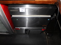 Ijsblokjesmachine hoshizaki. afmeting 63 x 49 x 85 cm. - afbeelding 3 van  3