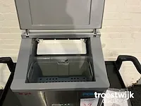 Ijsblokjesmachine - afbeelding 9 van  10