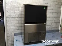 Ijsblokjesmachine