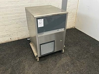 Ijsblokjesmachine - afbeelding 1 van  6