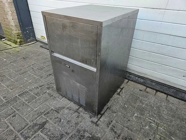 Ijsblokjesmachine - afbeelding 2 van  4
