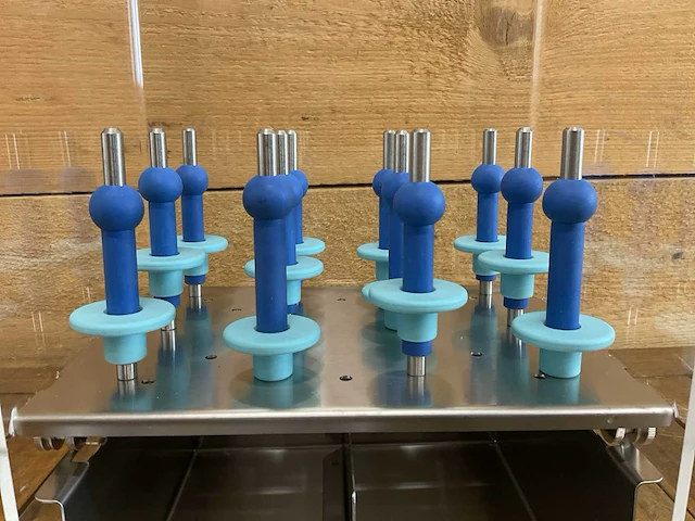 Ijshoorntjes houder rvs/plexiglas - afbeelding 4 van  9